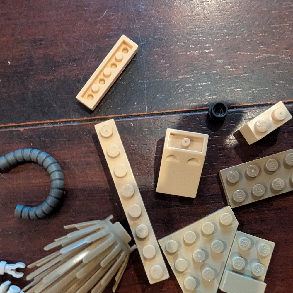 Random Tan Building Block Set with Skeleton Figure - Picture 4 of 5
